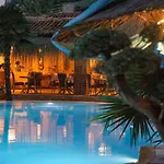 Achtis Hotel 4*