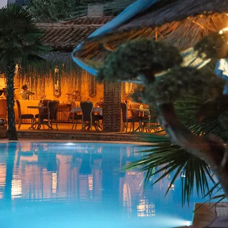 Achtis Hotel 4*