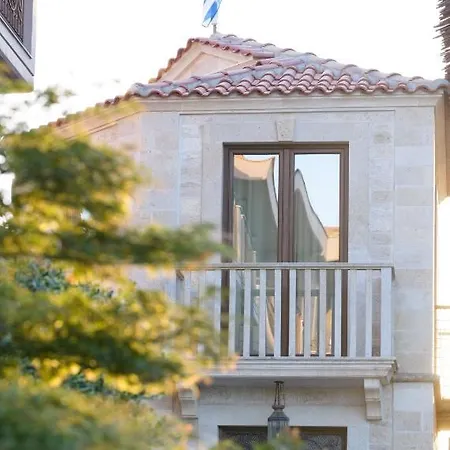 Achtis Hotel 4*