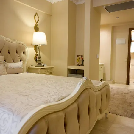 Hotel Achtis