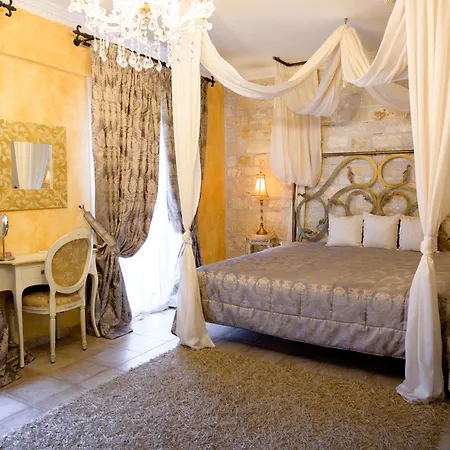 Achtis Hotel